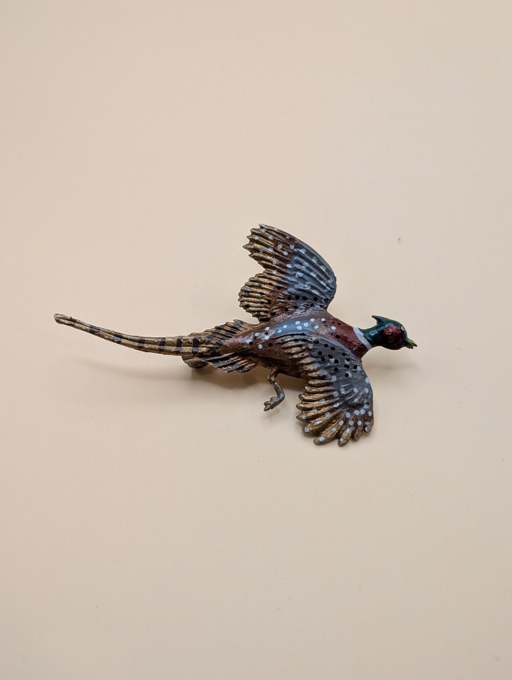 Vintage Realistic Painted Plastic Male Ring Neck Pheasant Wildlife Lapel Pin